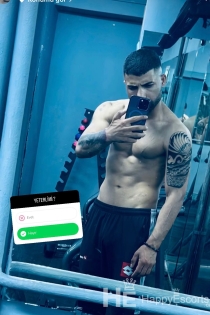 Yusuf, Ηλικία 25, Αθήνα / Ελλάδα Συνοδοί - 2