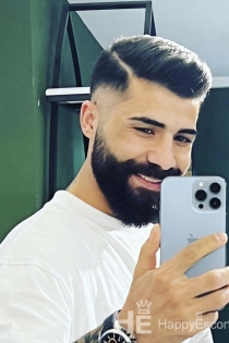 Yusuf, Ηλικία 25, Αθήνα / Ελλάδα Συνοδοί - 5