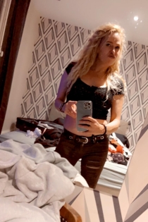 Biatryz, ikä 42, Ibiza / Espanja Seuralaiset - 2