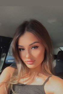 Diana, 22 éves, Isztambul/Törökország kísérők – 1