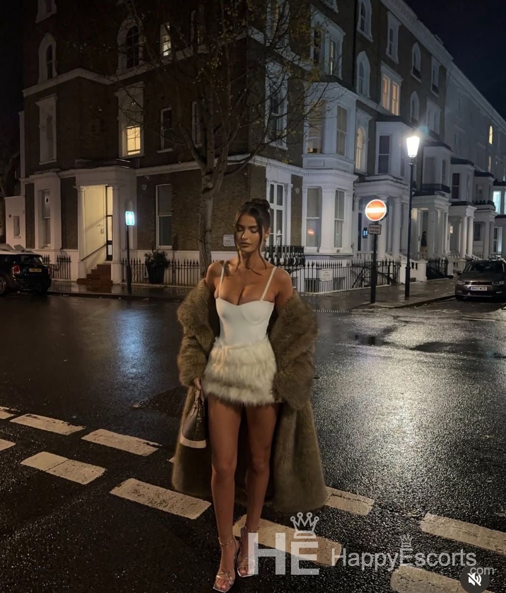 Elina, 28 yaşında - 1