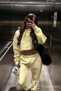 Elina, 28-aastane, Tirana / Albaania saatjad – 4