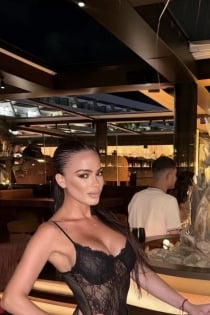 Julieta, Age 31 - 4