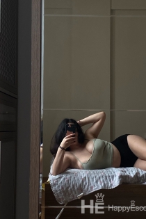 Sezen, Age 23, Escort in Tirana / Albania - 4