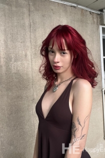 Есра, 25 година, Тирана / Албанија Пратња - 3