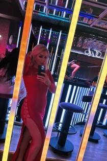 Bronwyn, Ηλικία 24, Πρίστινα / Κόσοβο Συνοδοί - 4