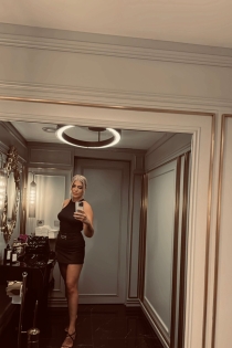 Bronwyn, Ηλικία 24, Πρίστινα / Κόσοβο Συνοδοί - 5