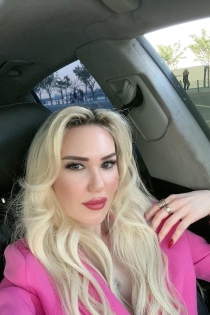 Ίνγκριντ, 25 ετών, Πρίστινα / Κόσοβο Συνοδοί - 3