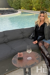 + Kayra อายุ 19 ปี Escorts อิซมีร์ / ตุรกี - 3