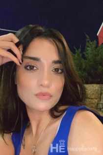 Χέιζελ, 23 ετών, Πρίστινα / Κόσοβο Συνοδοί - 2