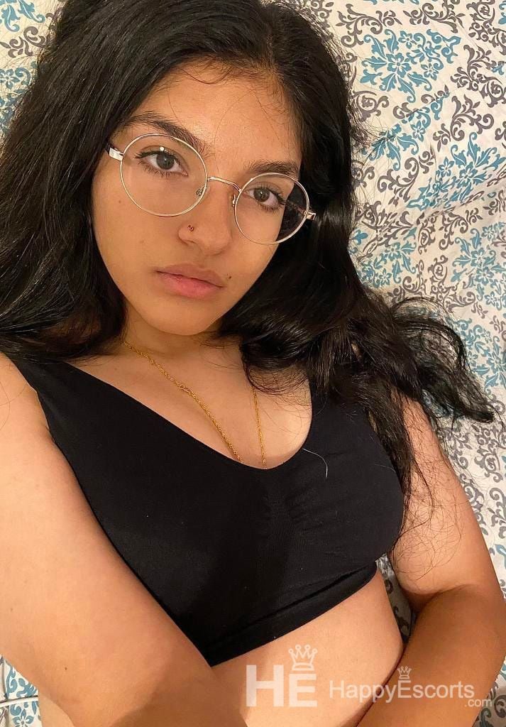 Surbhihillx, Age 24 - 1