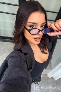 Аутобус, 22 године, Тирана / Албанија Пратња - 2