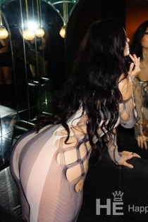 Суде, 21 година, Тирана / Албанија Пратња - 4