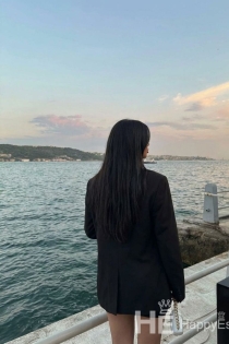 Нур, 20 године, Тирана / Албанија Пратња - 2