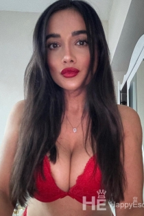 Θάλεια, 23 ετών, Πρίστινα / Κόσοβο Συνοδοί - 2