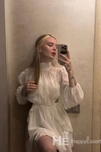 Saoirse, Ηλικία 25, Πρίστινα / Κόσοβο Συνοδοί - 4