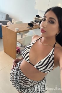 Defne, Age 25, Kyrenia / Cyprus Escorts