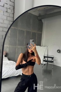 Darina, Yaş 25, İstanbul / Türkiye Eskortlar - 5