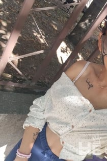 Amira, 35 éves