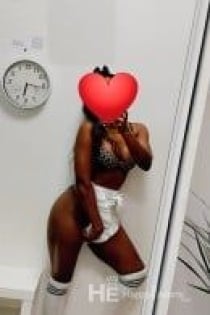 Zury Naughty, 26 let, Helsingborg / Švédsko Escorts - 4