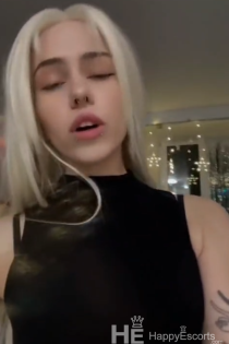 Lucy, Age 18, Escort in Tirana / Albania - 2