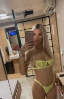 Corina Porno, vanus 25, Bukarest / Rumeenia saatjad