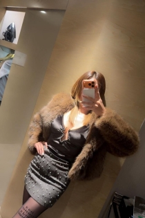 Nikol, 24 éves, Tirana/Albánia kísérők – 6