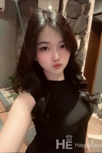 Vika, Age 22, Jakarta / Indonesia Escorts - 2