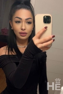 Alina, 26, Bukarest / Romania Escorts - 3