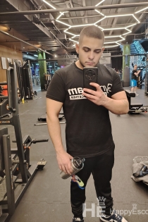 Szab Krisztin, 26 éves, Budapest / Magyarország Escorts - 2