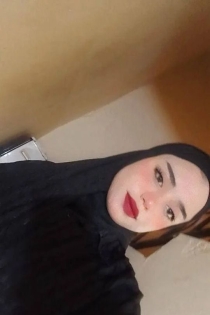 dina, Age 23, Escort in Cairo / Egypt - 1