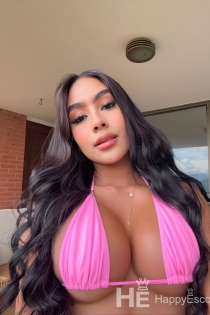 Sabrina Hot LIMPERTSBERG, Usia 22, Luksemburg / Pengawal Luksemburg - 3