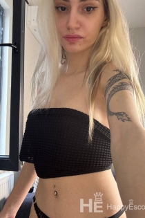 Ганна, 25 гадоў, Тырана / Албанія Эскорт - 14