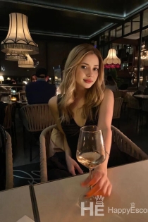 Alisa, 23 anni, Tirana / Escort Albania - 9