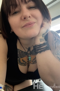 XMistressElodieX, Age 32, Escort in Swansea / United Kingdom - 4