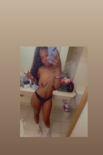 Hazel, Age 25, Richmond CA / USA Escorts - 3