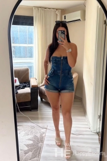 Lena, 20 let, Istanbul / Turčija Spremljevalci - 5