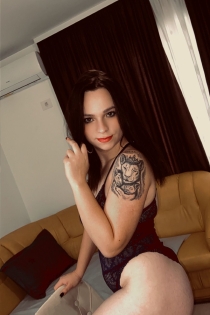 Naomi, 26 éves, Nagyvárad/Románia Kísérők – 5