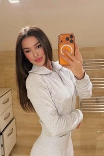 Diana, 23 yaşında.