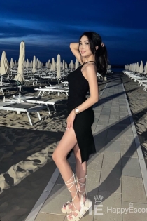 Julia, Age 31, Escort in Antalya / Turkey - 2