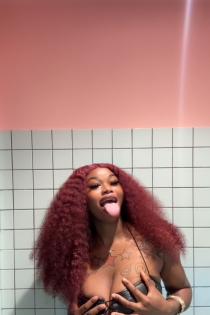 Lilly, Age 23, Escort in Lyon / France - 4