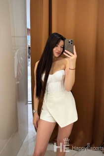 Lora, 25 anni, Milano / Italia Escort - 3