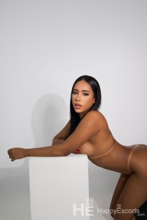 Aurora, ikä 23, Nürnberg / Saksa Seuralaiset - 2