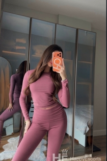 Άννα, 22 ετών, Τίρανα / Αλβανία Συνοδοί - 4