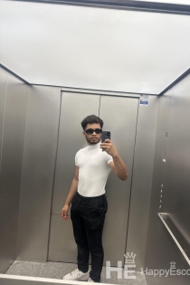 Joe, Age 24, Milan / Italy Escorts - 4