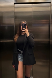 Cristina, Usia 23, Tirana / Albania Pengawal - 4