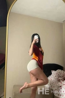 Ceren, Ηλικία 27, Κερύνεια / Κύπρος Συνοδοί - 2