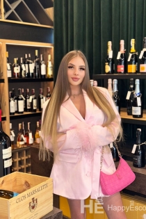 Almira, 25 jaar, Tirana / Albanië Escort - 1