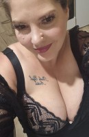 Џој, 41 година, Драч / Албанија, пратње