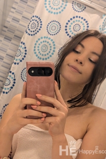 レナ・ベッカー、21歳、東京/日本エスコート - 9